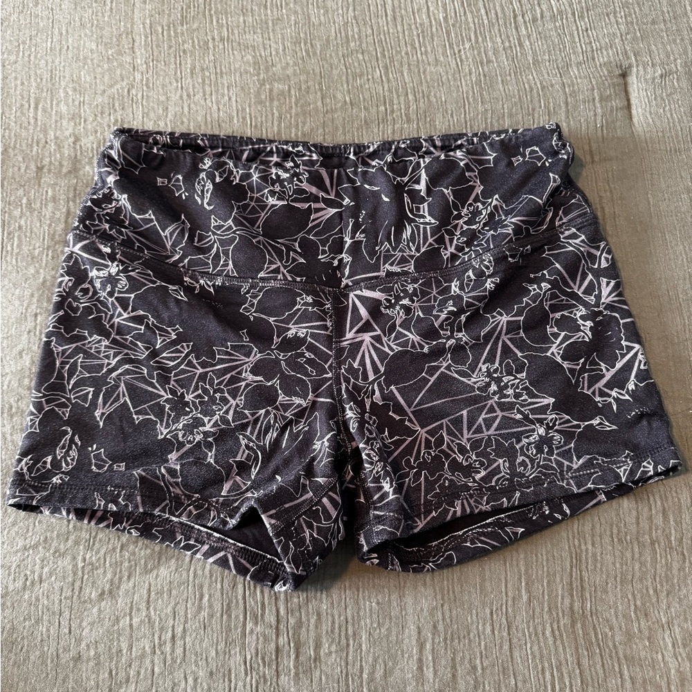 Fleo Black and White Patterned Athletic Shorts